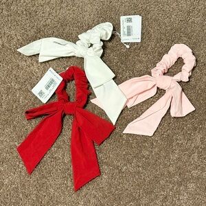 NWT Lululemon Bundle of 3 Big Bow Uplifting Scrunchie